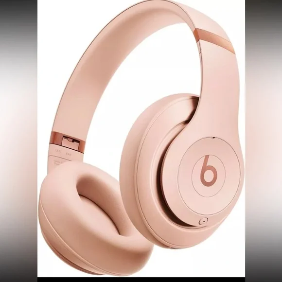 Beats Studio Pro Beats X Kim Kardashian Moon Color BRAND NEW IN